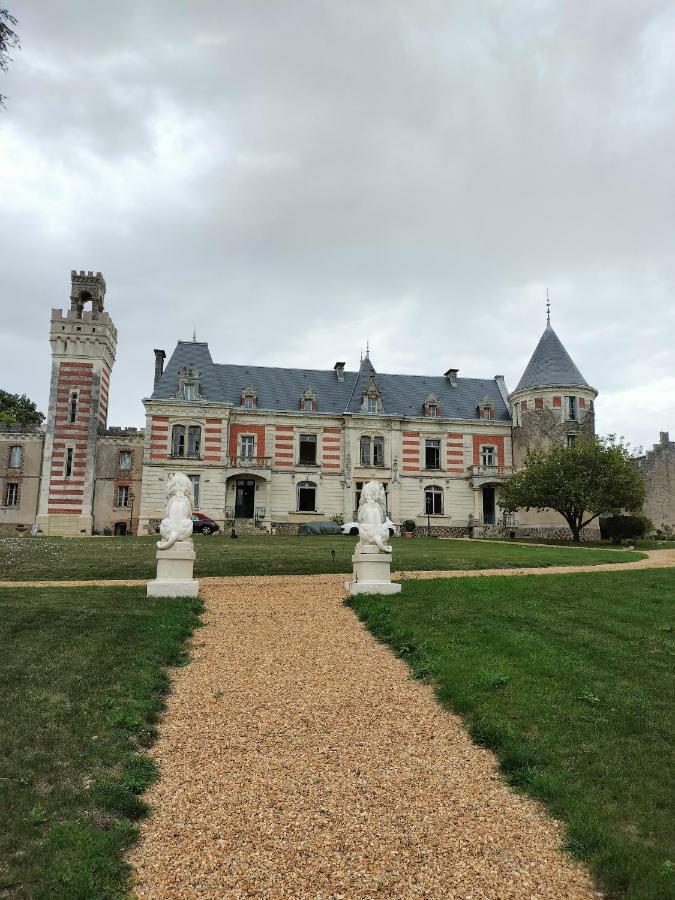 Chateau Le Haut Villaumay Auzouer-en-Touraine ภายนอก รูปภาพ